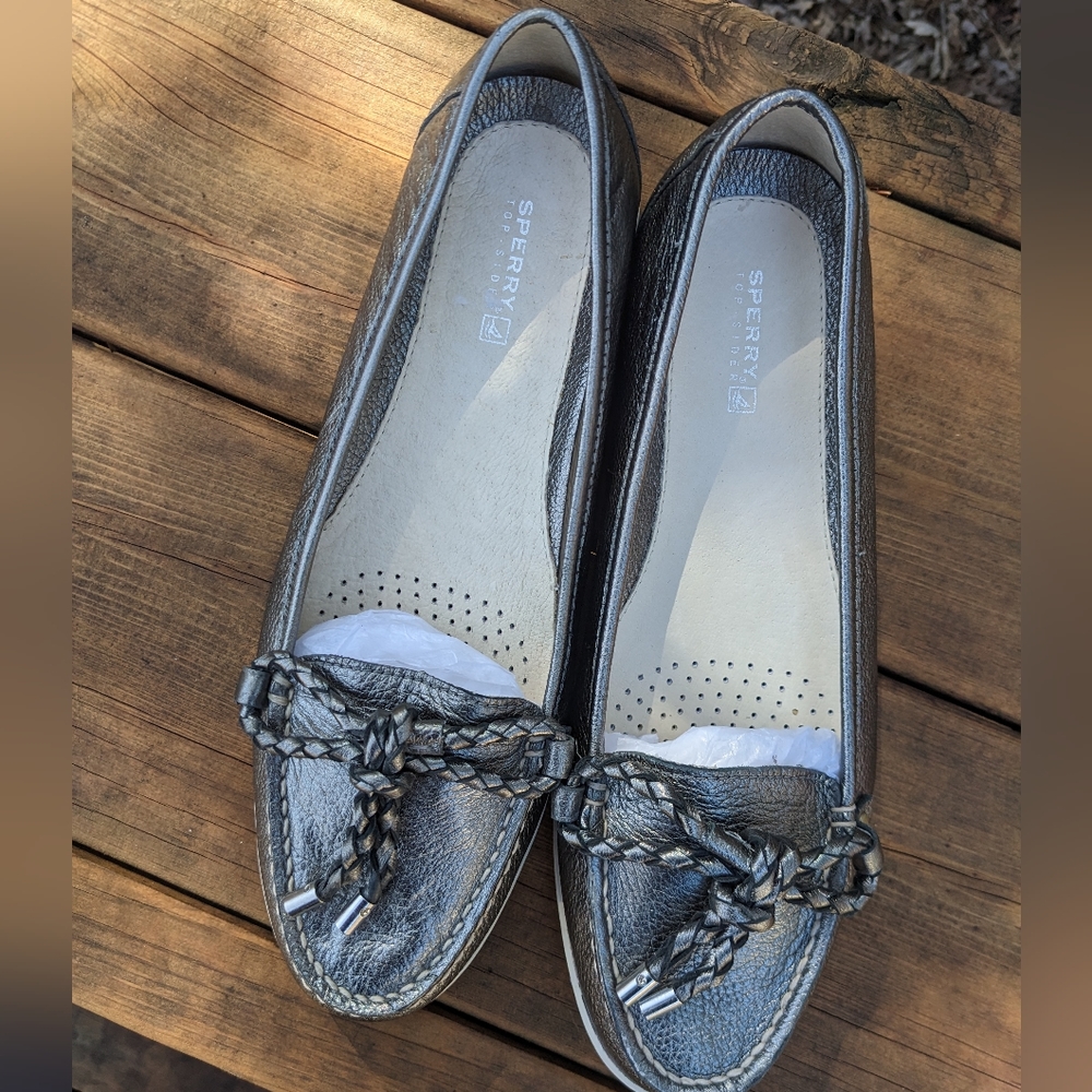 Sperry Topsiders Leather Silver EUC (like new!) Size 8 Boat Shoes
